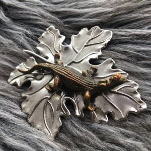 Vintage Sylvia Dahl Neiman Marcus clip on alligator brooch
